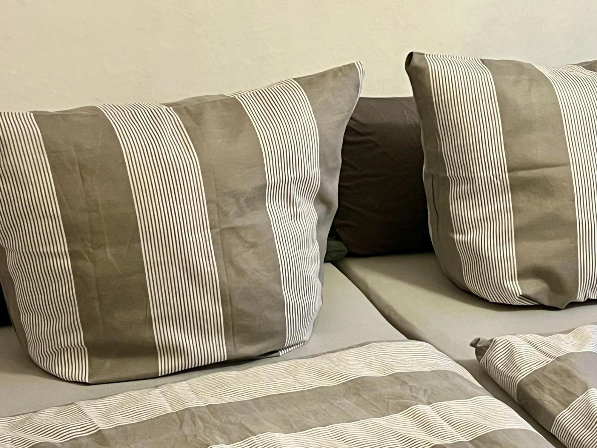 Lichtdurchflutete Grosse Wohnung ชเวล์ม ภายนอก รูปภาพ